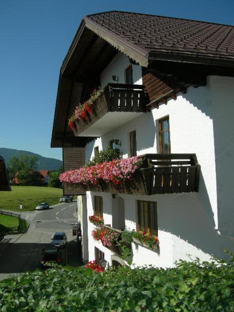 Gasthaus Kirchenwirt Koppl Bagian luar foto